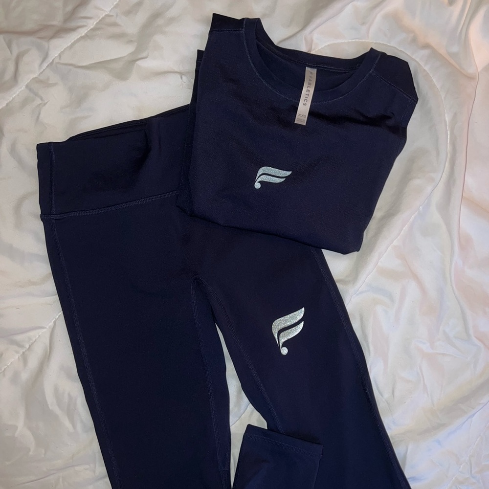 Fabletics Workout Set From The Run Collection - image 3